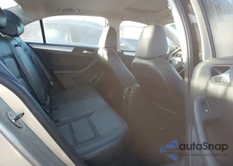 2014 Volkswagen Jetta 1.8T Se from USA, damaged, VIN 3VWD07AJXEM323250